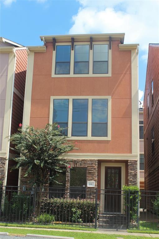 Building Photo - 1046 W 23rd St