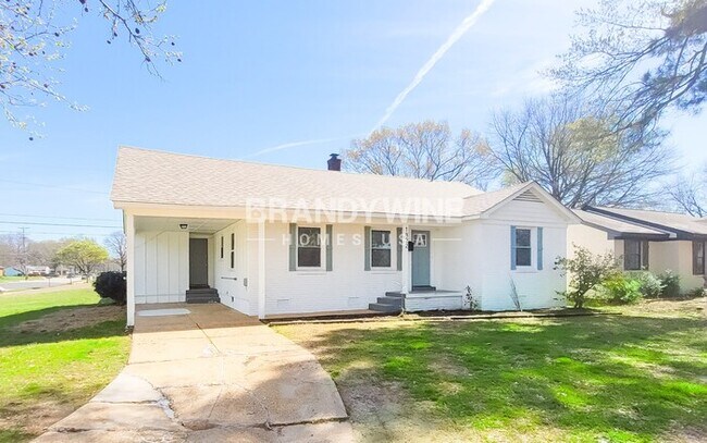 Building Photo - 1822 Dearing Rd