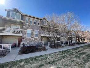 Building Photo - 8440 Canyon Rim Trl