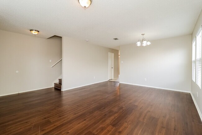 Foto del edificio - 8737 Hunters Point Way