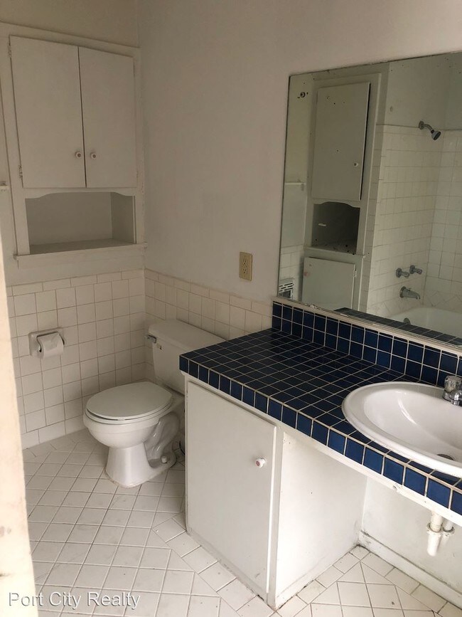 Building Photo - 1 br, 1 bath House - 9500 Mansfield Rd Apt C