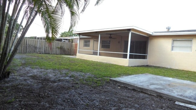 Photo - 9100 NW 26th Pl House