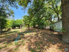 Building Photo - 1118 Timber Elm