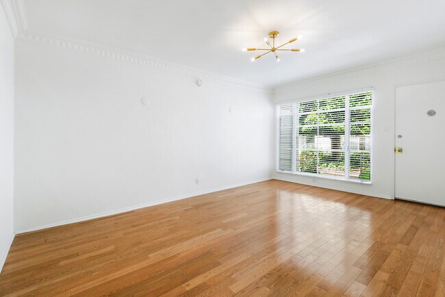 Foto del edificio - 154 N Sycamore Ave