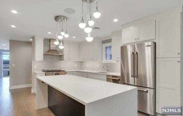 Foto del edificio - 746 Undercliff Ave