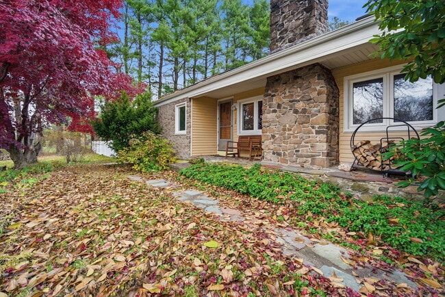 Building Photo - 1108 New Britain Ave