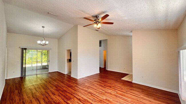 Foto del edificio - 23 Winding Woods Trail