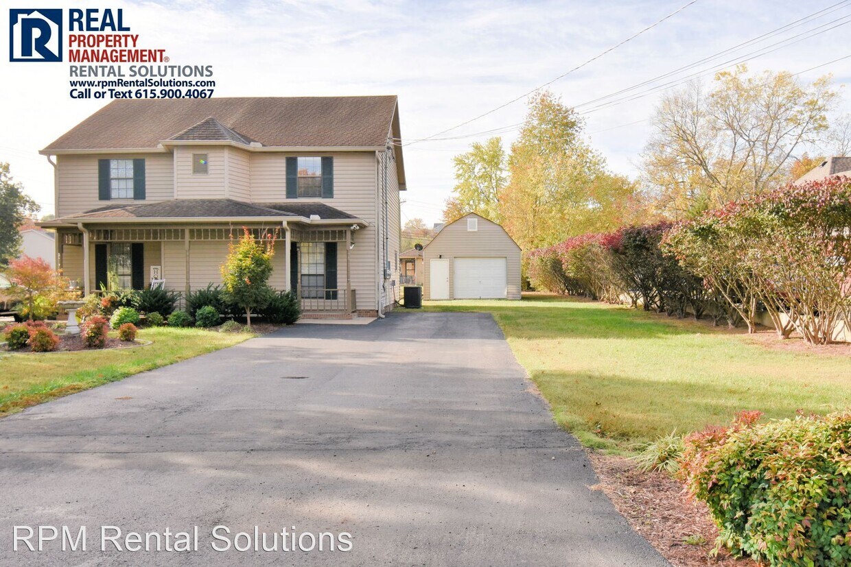 Foto principal - 2 br, 1.5 bath House - 107 Mead Ave.