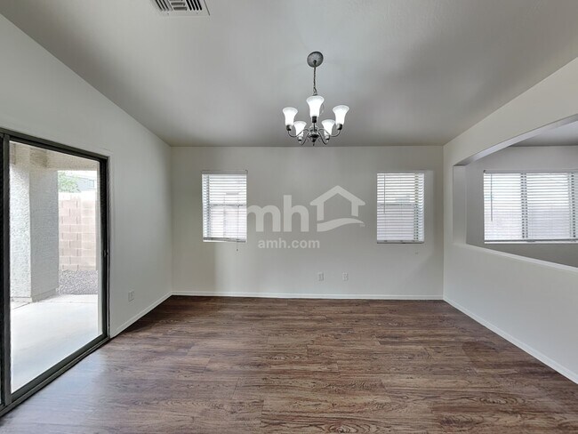 Foto del edificio - 10913 W Minnezona Ave