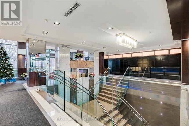 Building Photo - 225-225 Sherway Gardens Rd