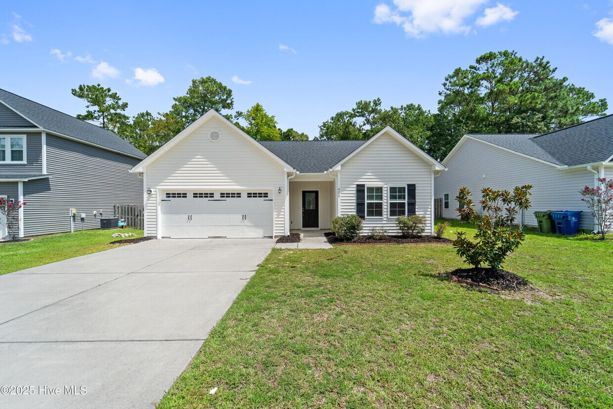 Primary Photo - 428 Ridgeway Dr