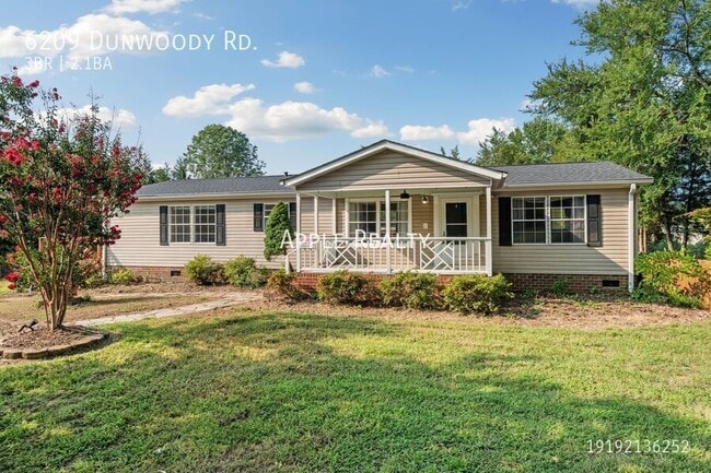 Building Photo - 6209 Dunwoody Rd