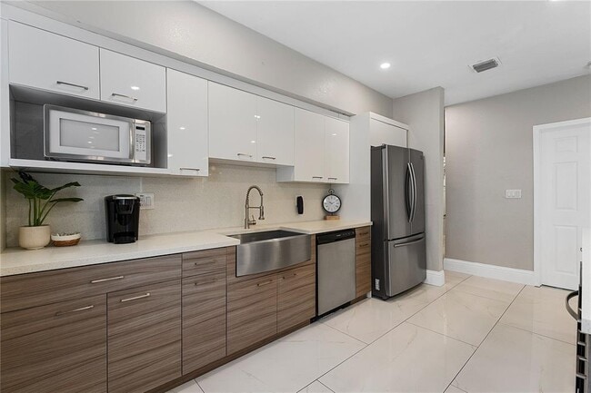 Foto del edificio - 2227 Cody St