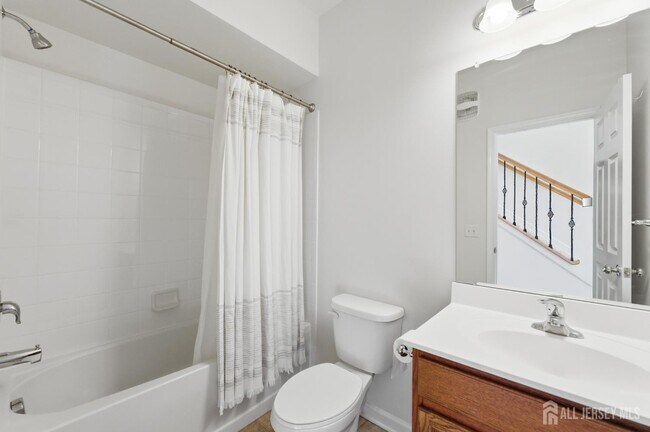 Foto del edificio - 38 Bond St