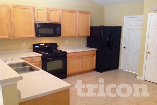 Foto del edificio - 8422 Somerton Cir