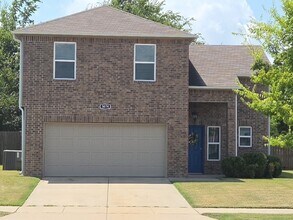 Building Photo - 5074 W Claxton Cir