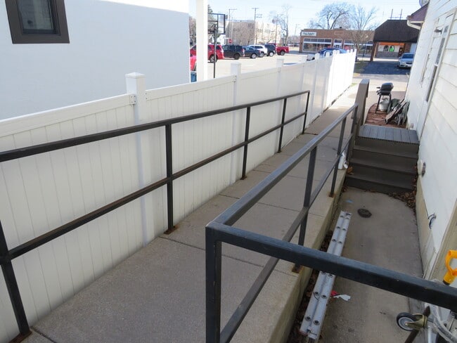 Foto del edificio - 115 Northern Dr