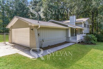 Building Photo - 3620 Pennington Dr SE