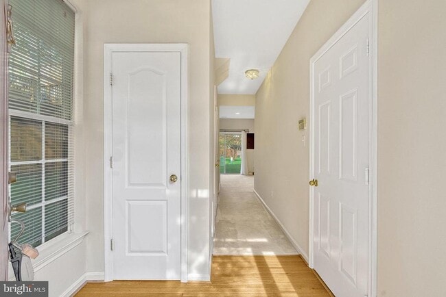 Building Photo - 13051 Park Crescent Cir
