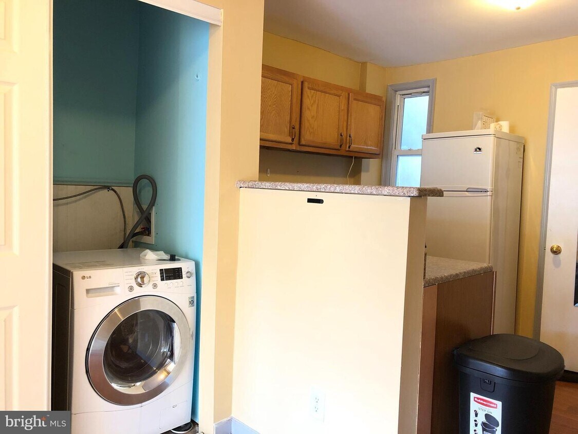 Foto principal - 406 S 20th St