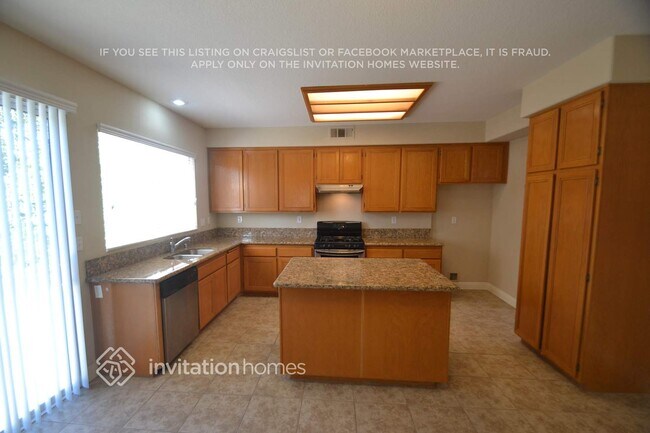 Building Photo - 37287 Huckaby Ln