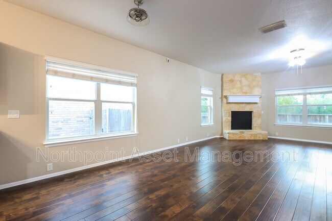 Foto del edificio - 12110 Elijah Stapp