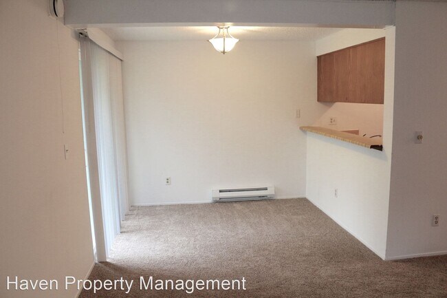 Building Photo - 2 br, 1 bath House - 22244 24th Ave S Unit...