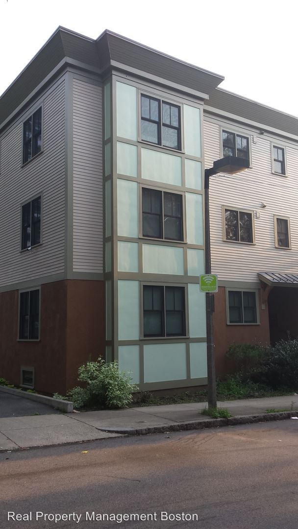 Building Photo - 6 Wardman Rd