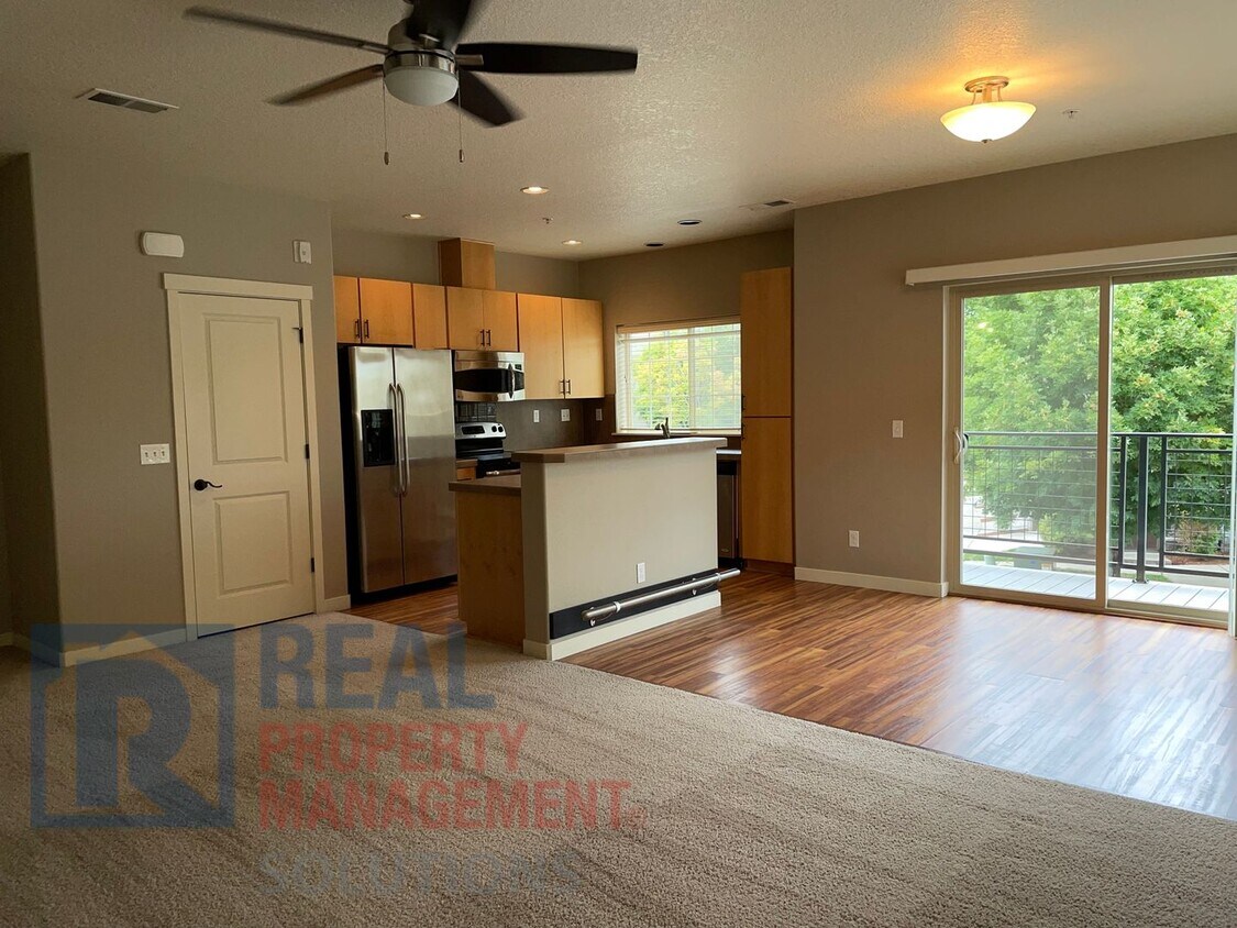 Primary Photo - 8750 NE Delamere Way