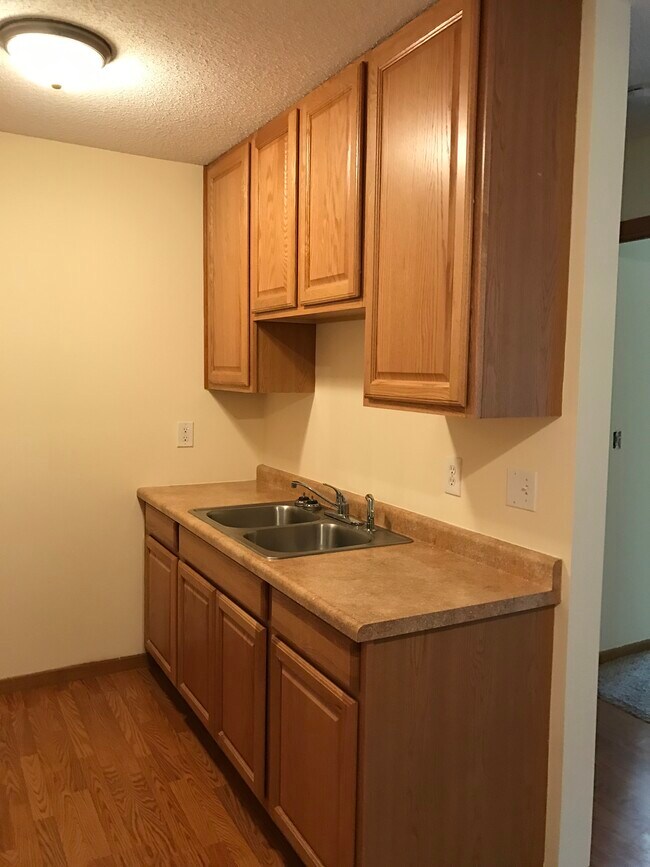 Foto del edificio - 2216 Pleasant Ave