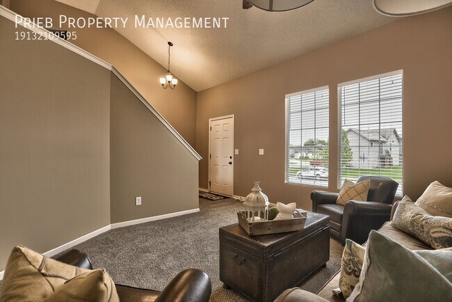Foto del edificio - 325 W Colleen Ct