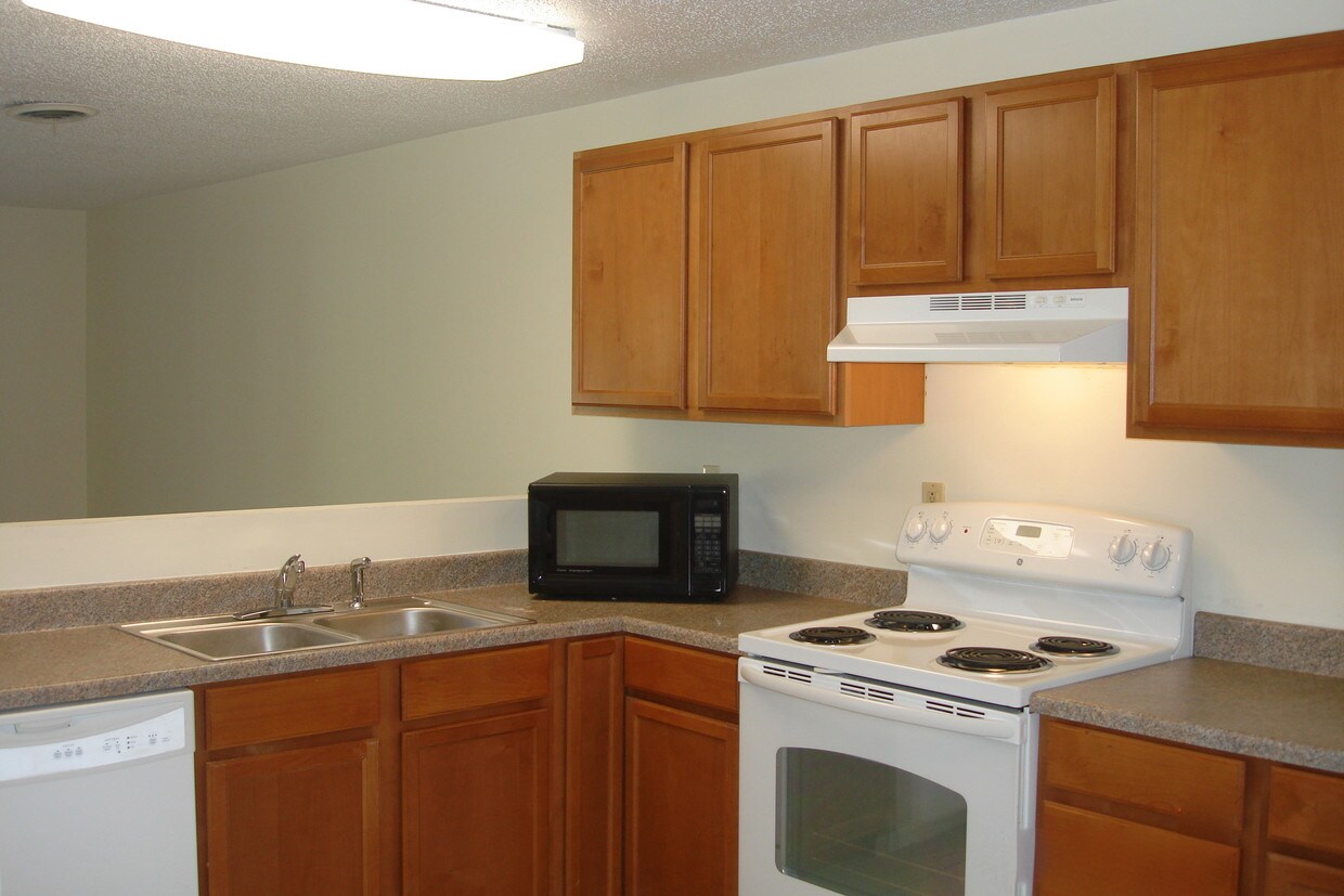 Primary Photo - 618 E Campus Dr