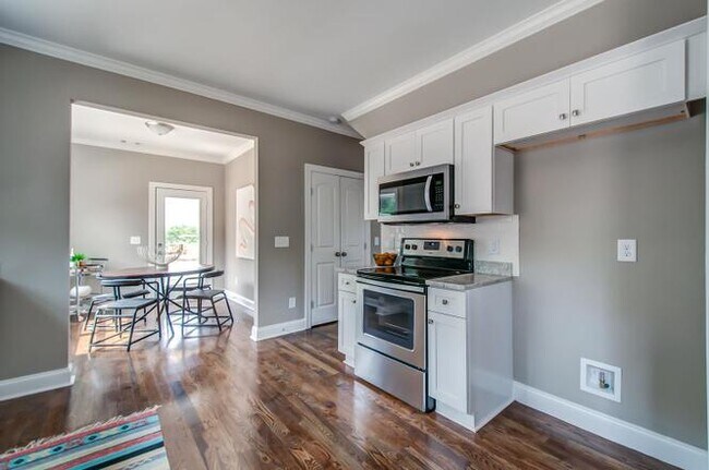 Foto del edificio - 4325 Ashland City Hwy