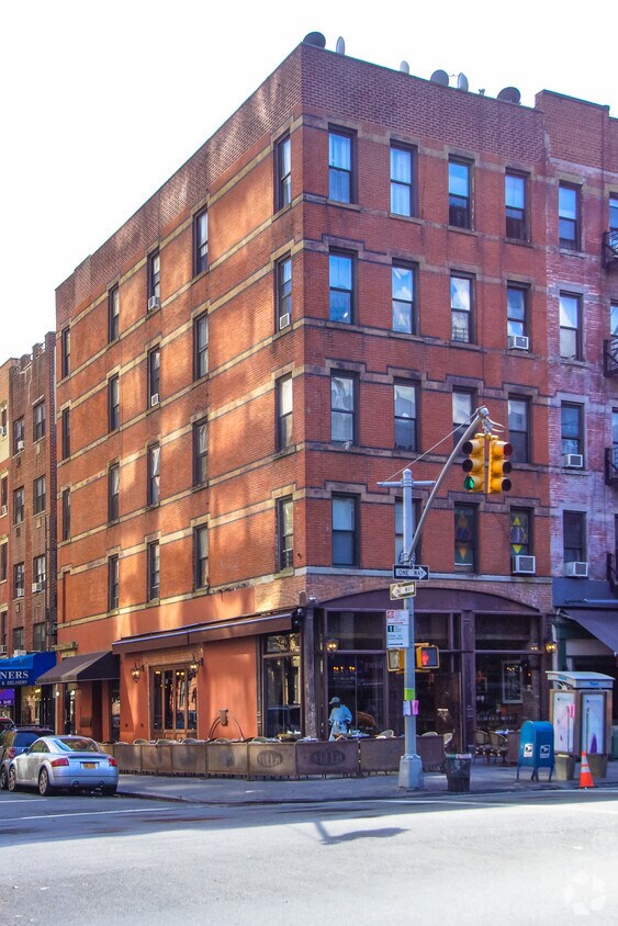 Primary Photo - 1496 2nd Ave