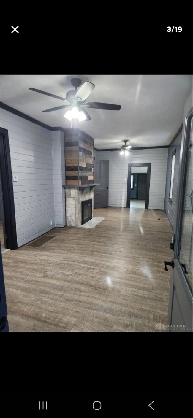 Building Photo - 229 Park Dr