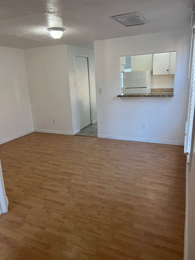 Foto del edificio - Ora St