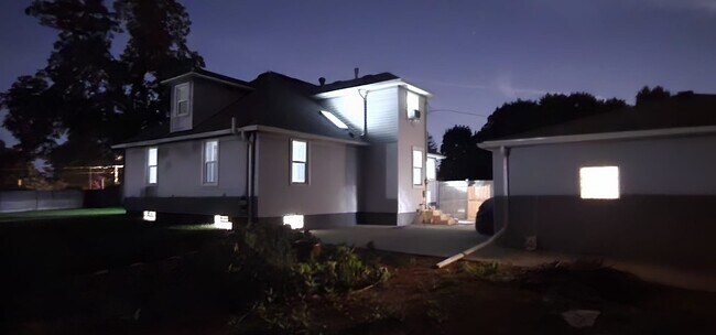 Building Photo - 3012 Cozy Acre Rd