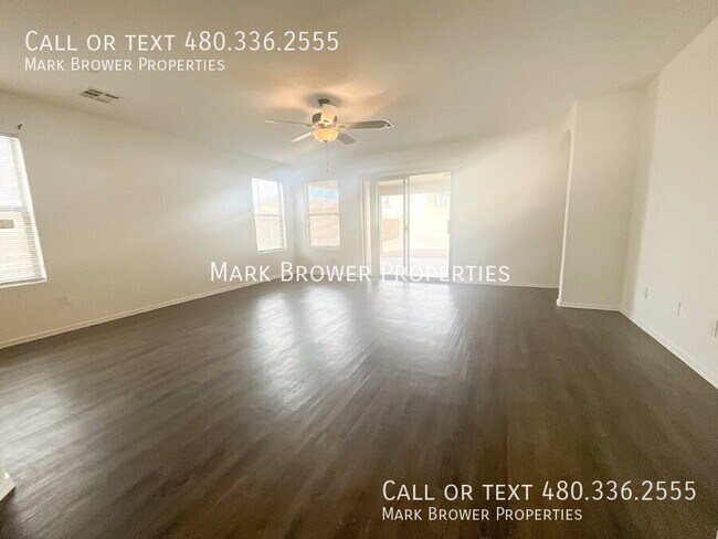 Foto del edificio - 1492 E Leaf Rd