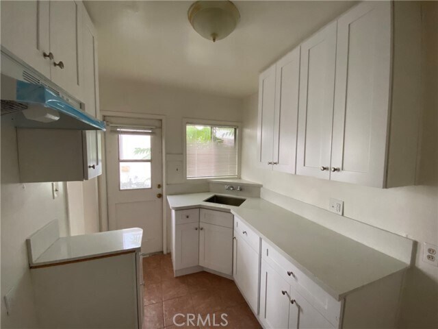 Building Photo - 5 E Linda Vista Ave