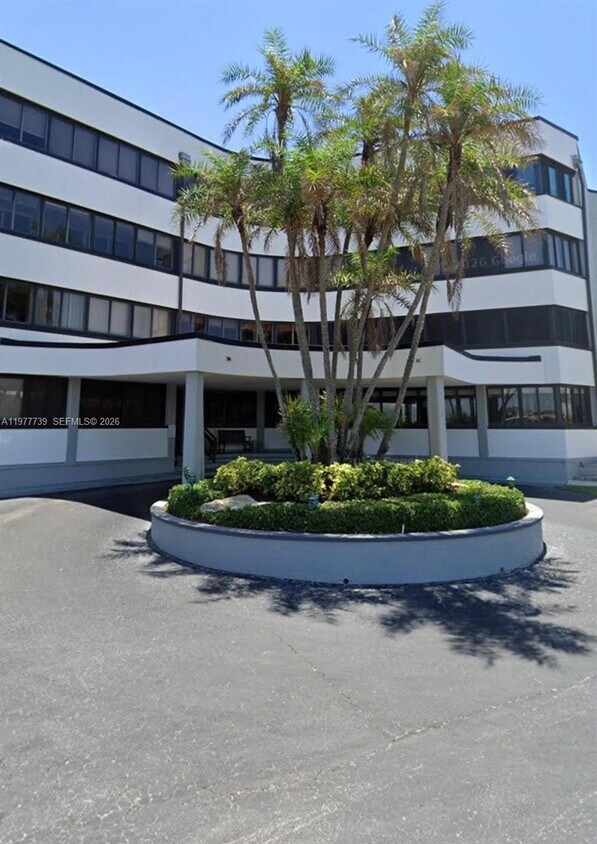 Foto del edificio - 1357 NE Ocean Blvd
