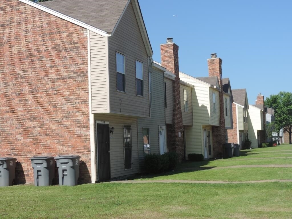 Primary Photo - Aspen Townhomes