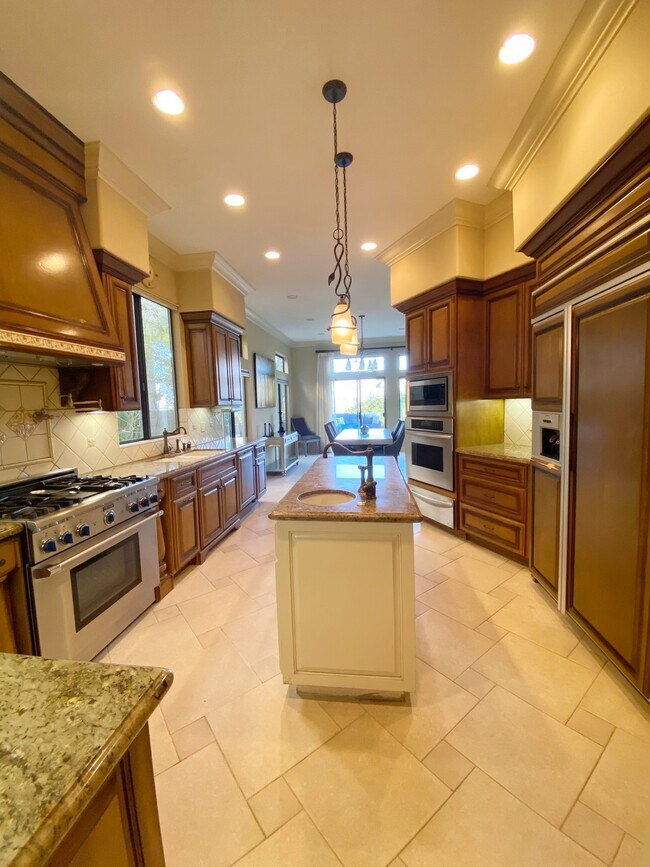 Foto del edificio - 22521 Blueridge Ct