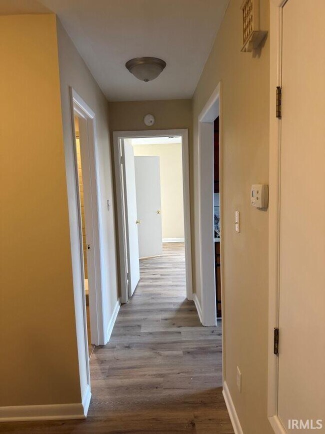 Foto del edificio - 223 E Winslow Rd