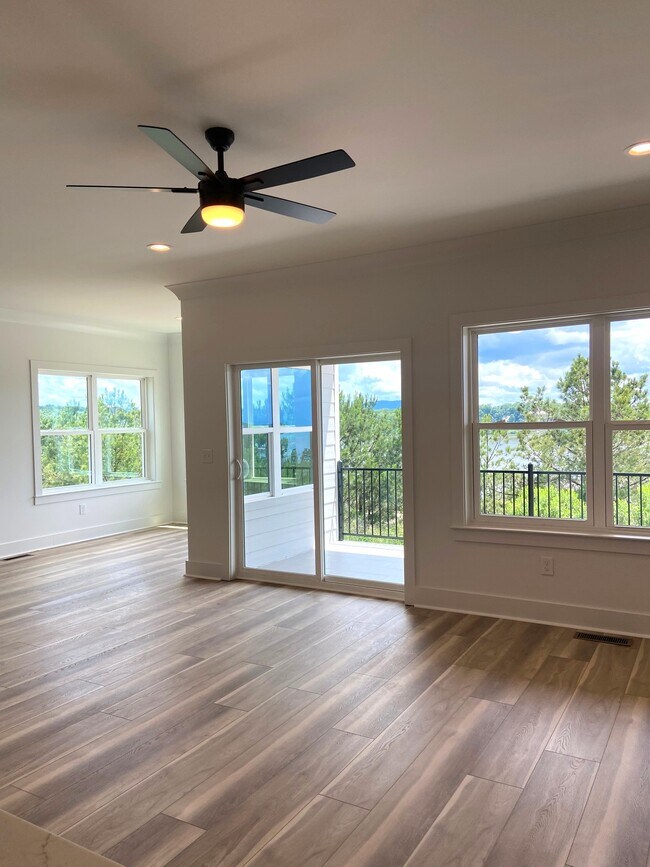 Foto del edificio - 1172 Ranch Marina Rd