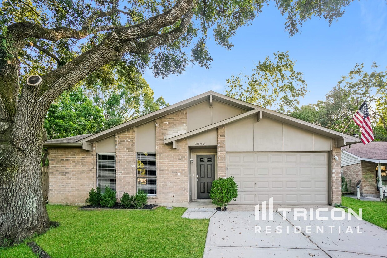 Foto principal - 22703 Post Gate Dr