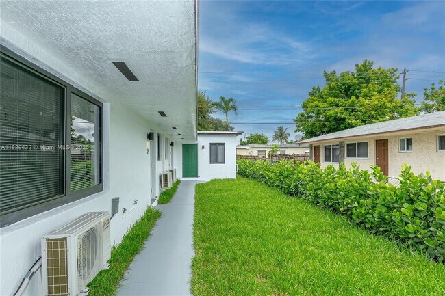 Foto del edificio - 6125 SW 40th Ct