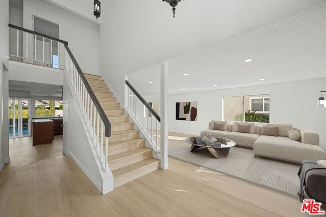 Foto del edificio - 243 Blanquita Way