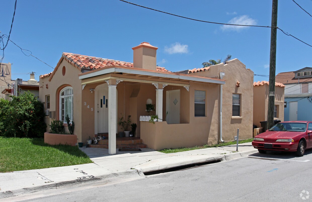 Primary Photo - 345 Monroe St