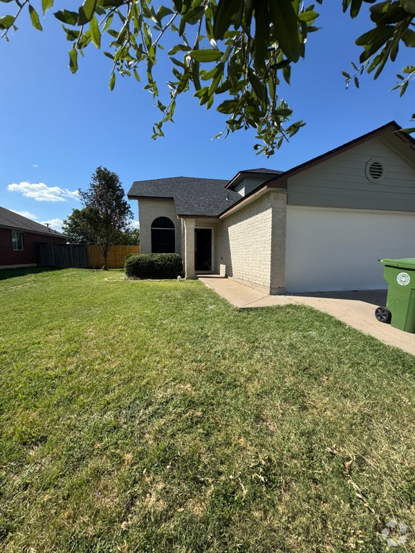 Building Photo - 10149 China Creek Dr