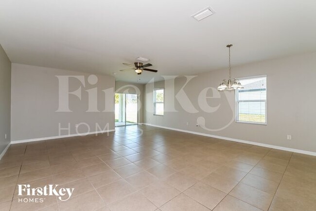 Foto del edificio - 2107 SW 12th Ln